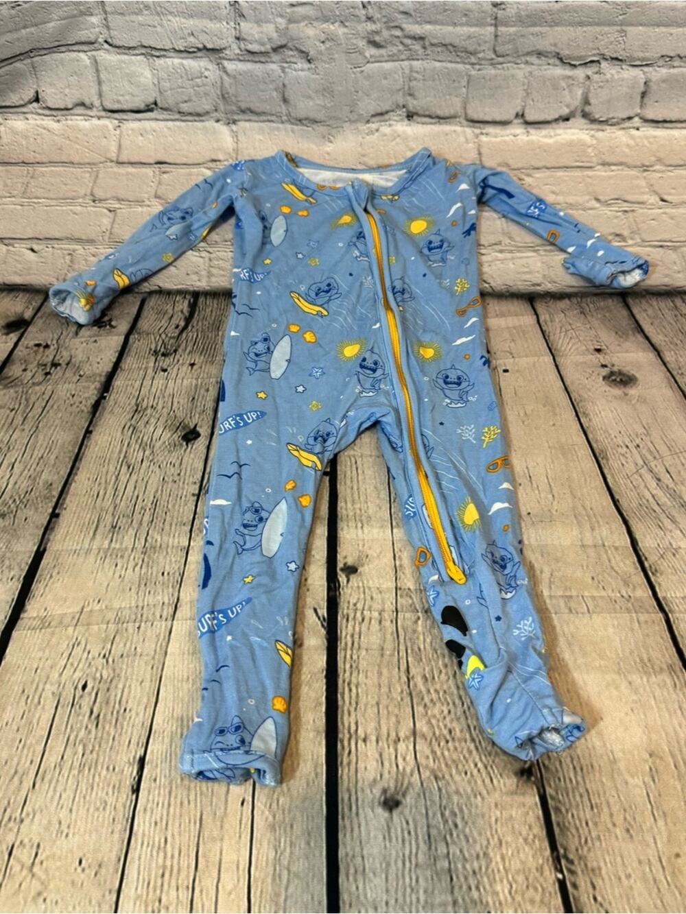 Bellabu Bear Baby Shark Bamboo Zippie